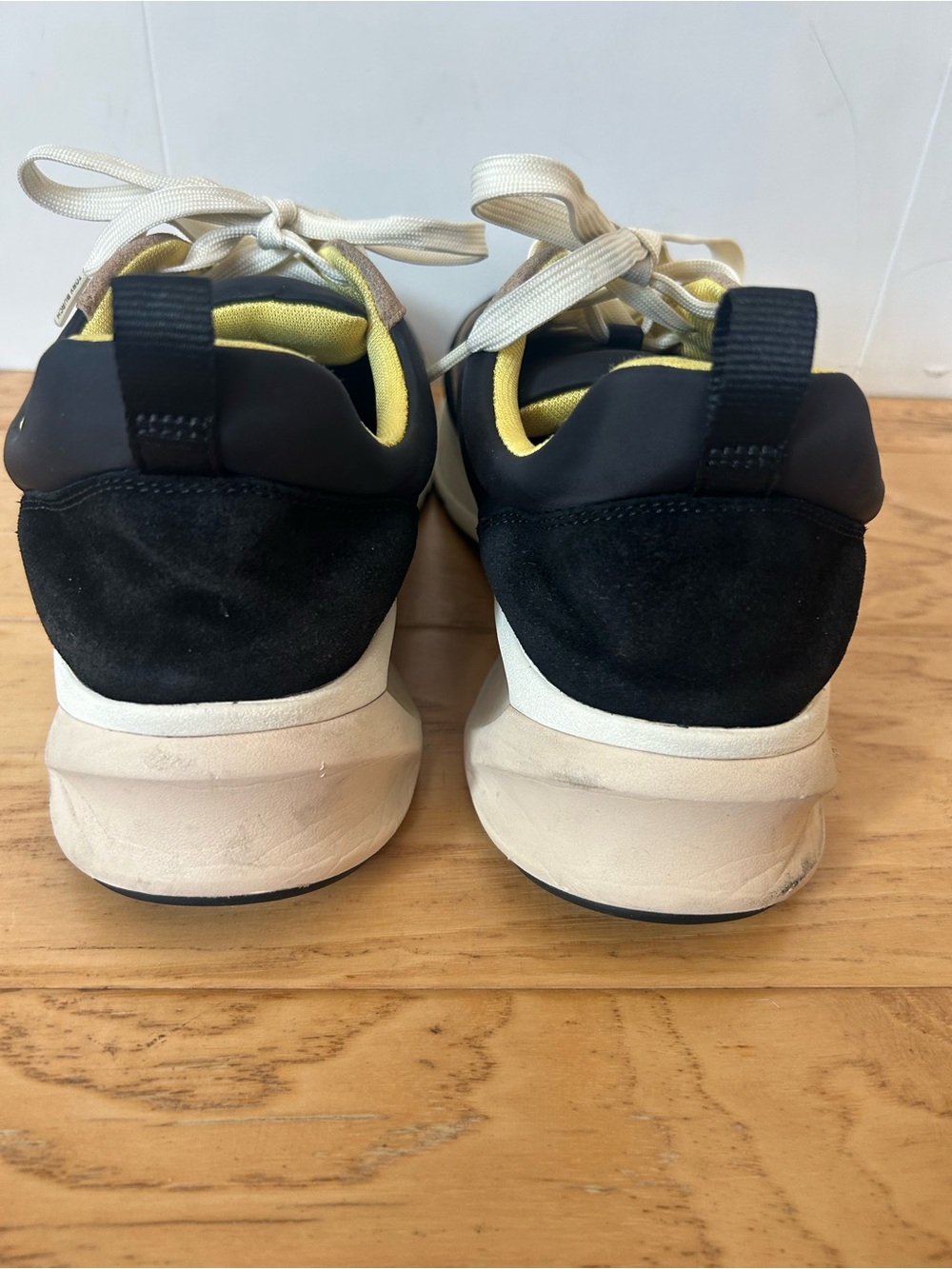 Tory Burch 11 Good Luck Sneaker Black Yellow 13095 - Picture 2 of 6